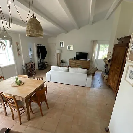 Maison Sur *